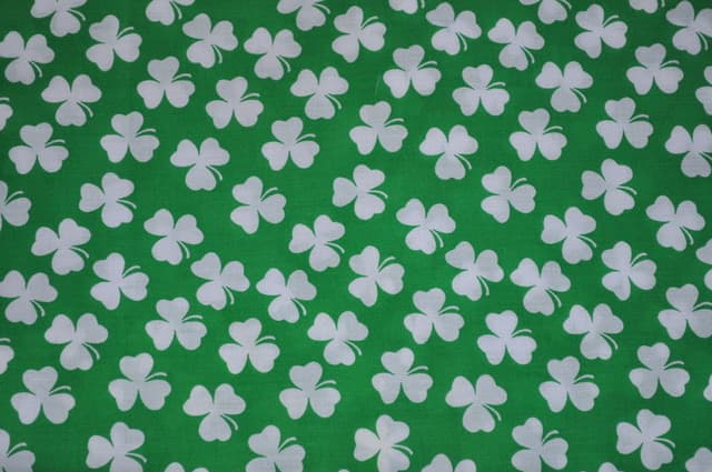 White Shamrock Green